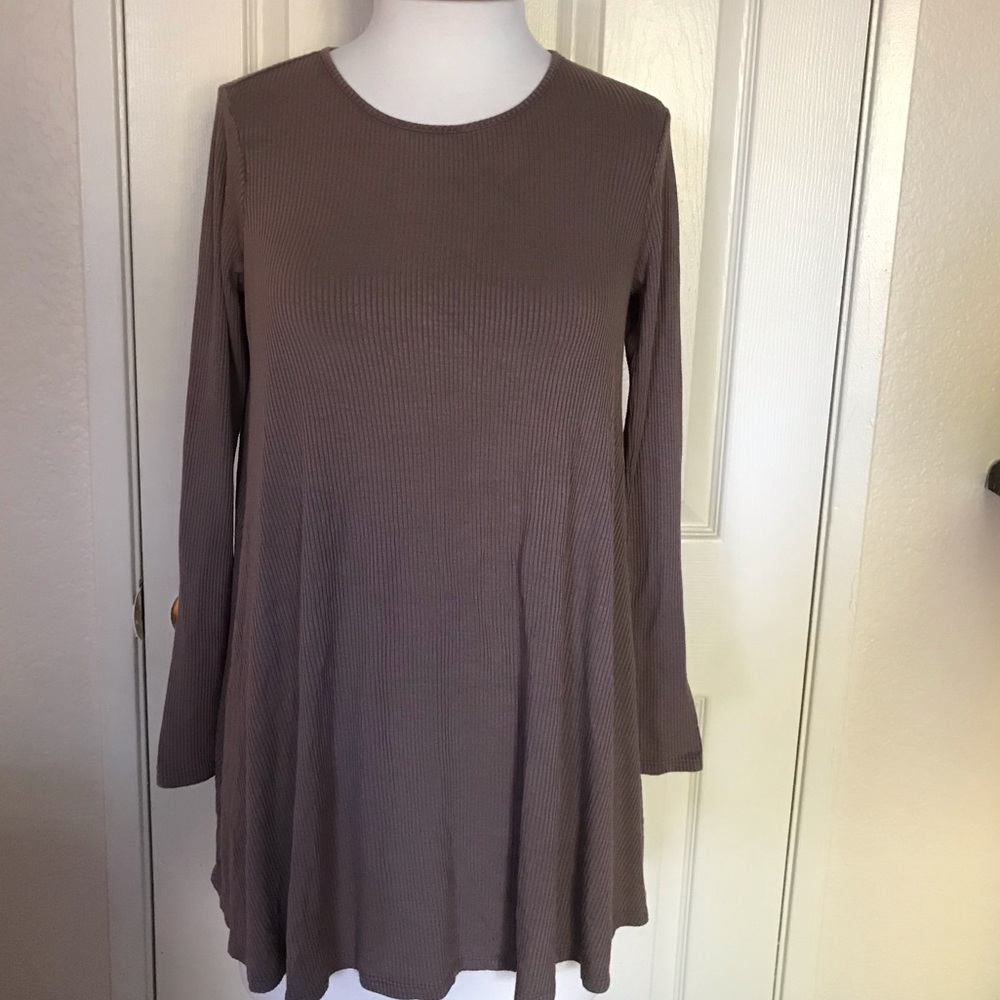 Ribbed long sleeve brown/tan dress